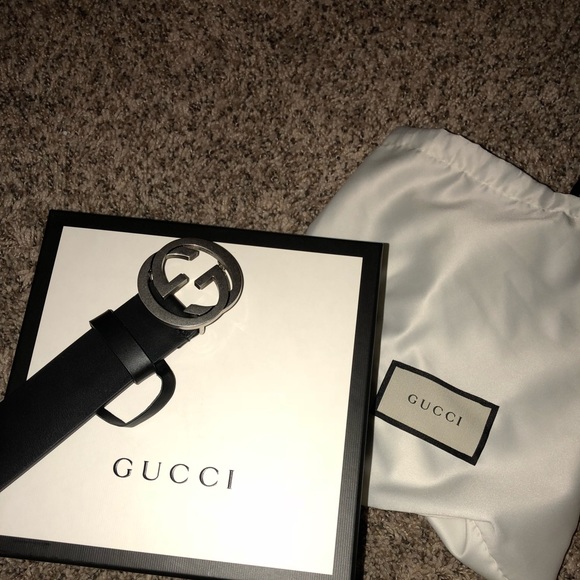 Black leather Gucci belt w interlocking G - Picture 1 of 4